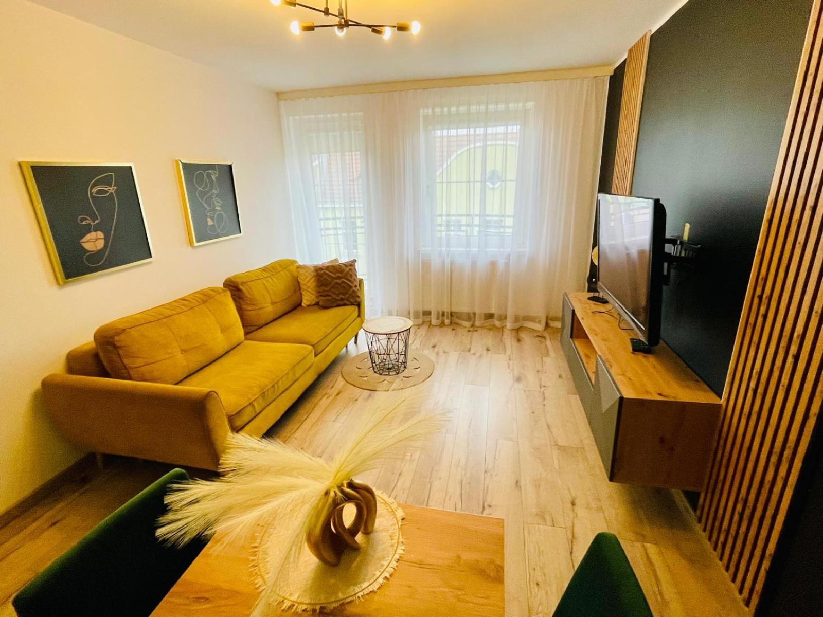 Blue Apartment Close To Old Town Бидгощ Екстер'єр фото